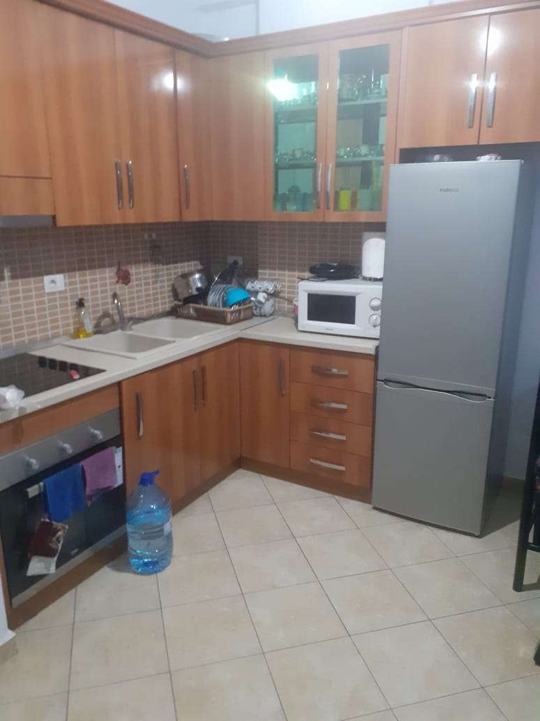 Apartamet 2+1+2 per shitje tek pallatet cabe